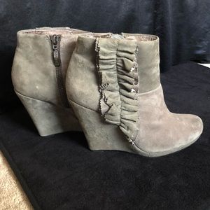 DKNY PAMELA Suede Leather Ankle Booties